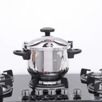 Stainless Steel Lightweight And Durable Home Kitchen Pressure Cooker With Lid 5Liters